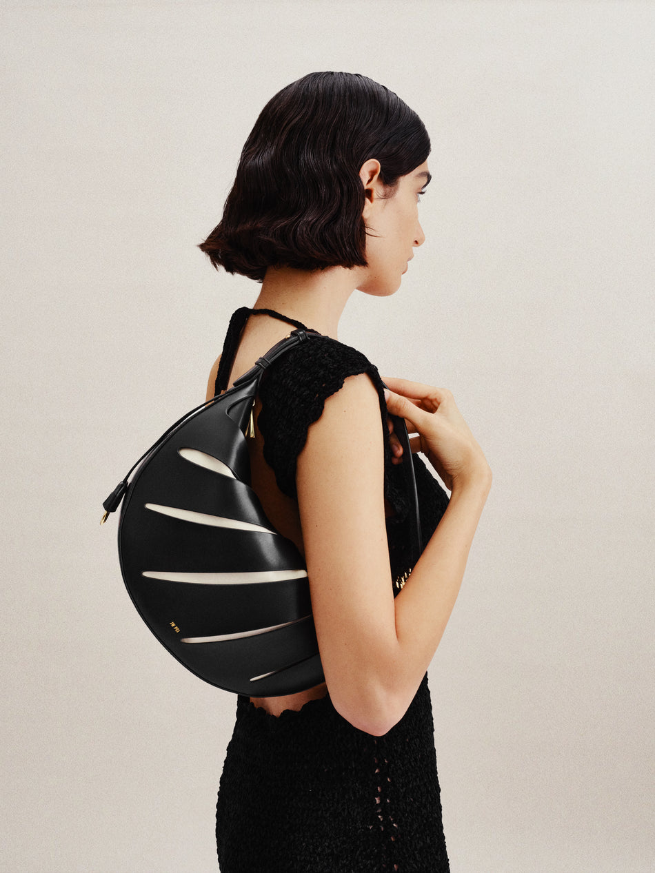 JANA ROLLO LEATHER BAG - BLACK