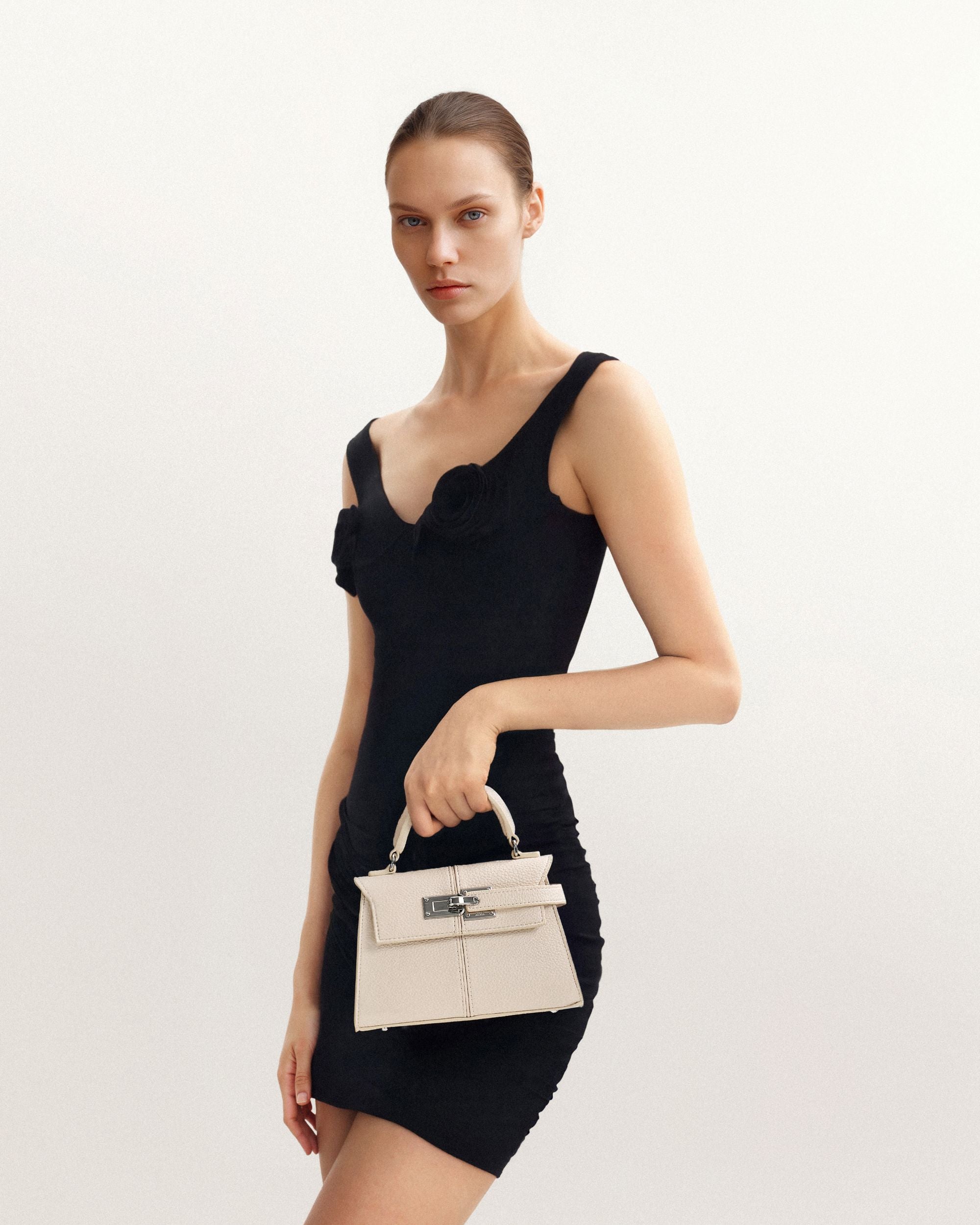 JW PEI Elise Top Handle ミニバッグ 白系 Elise Top Handle Bag - White - JW PEI LATAM