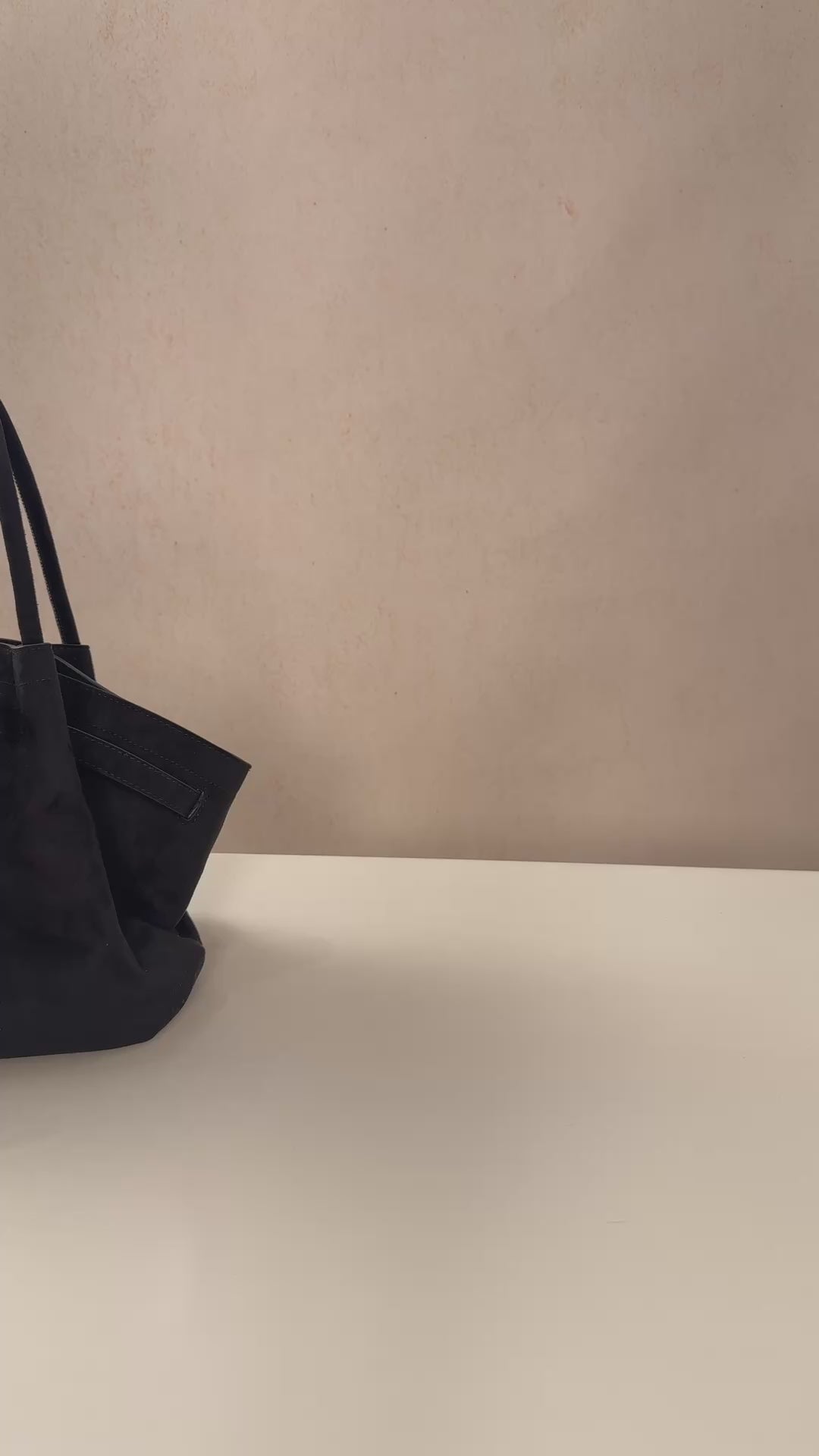 Hana Medium Faux Suede Tote Bag - Black - JW PEI LATAM